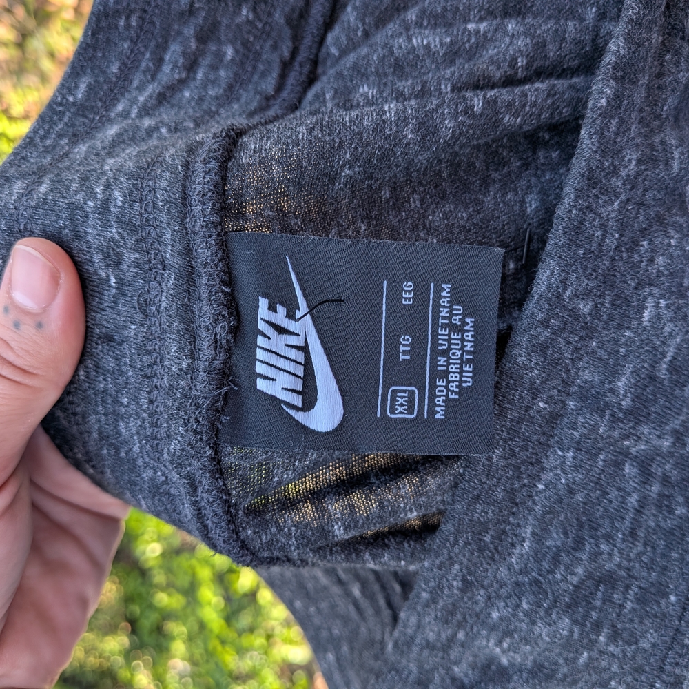 Nike Women's Black Sportswear Shorts - Picture 3 of 4